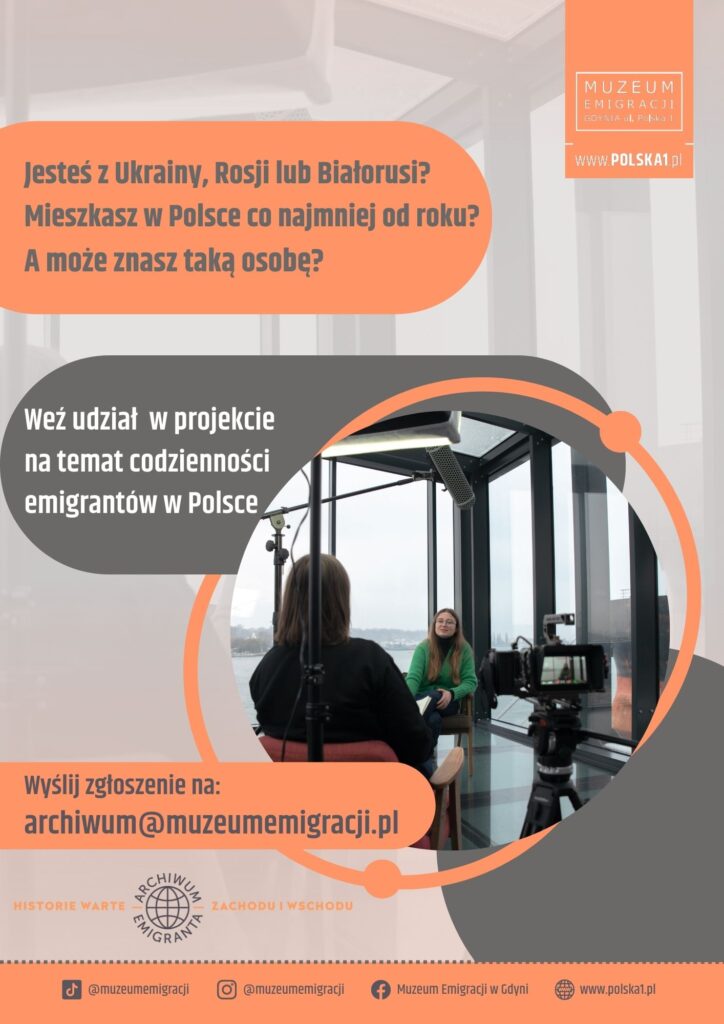 Pomoarańczowo - szary plakat zaproaszajcu migrantów do udziału w projekcie na temat ich codziennego życia w Polsce