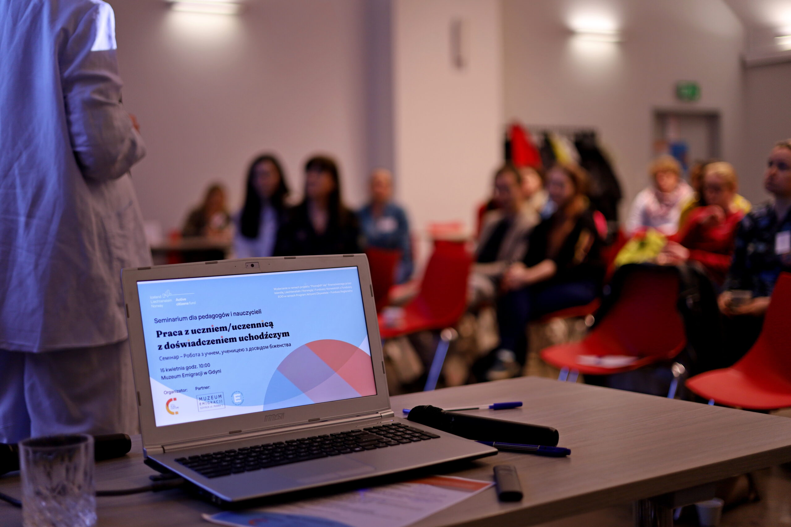 Read more about the article Fotorelacja: Seminarium dla pedagogów i nauczycieli – Praca z uczniem/uczennicą z doświadczeniem uchodźczym